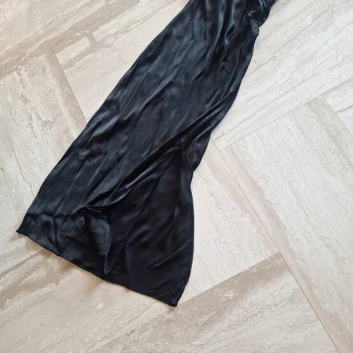 Zara satin dress like new, black, side slit with ruching