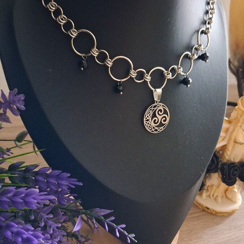 Handmade stainless steel chainmail choker necklace