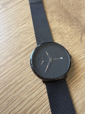 CRRJU 2258 Black Watch like new with Milanese Mesh Bracelet
