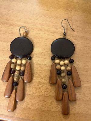 Earrings new, pack of 6 pairs and singles