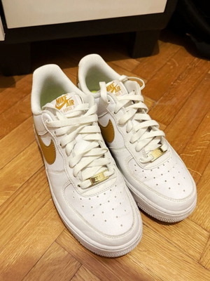 Nike Air Force 1 athletic shoes like new, size 38.5, white