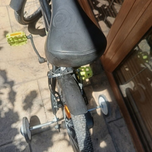 Dechatlon B'Twin Dark Hero 500 kids bike used, 16 inch wheels