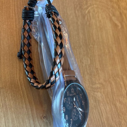 Watch new with gift bracelet