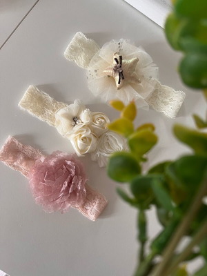 Lace ribbons like new for girls 12-18 months