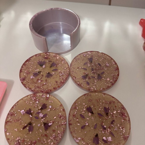 Coasters Made of Resin with Purple Flower and Gold Leaf Design