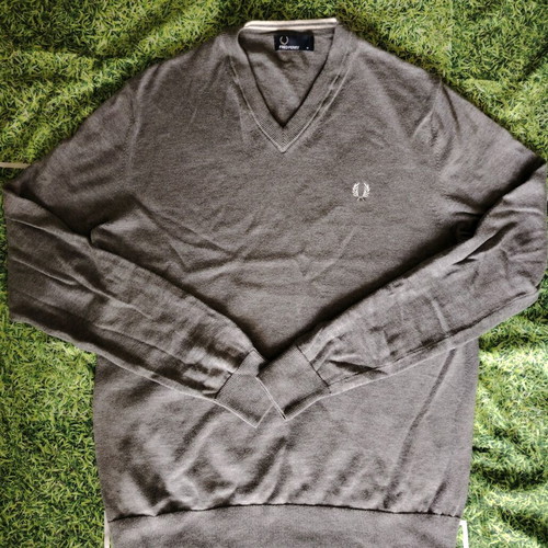 Fred Perry cotton sweater size M like new, gray
