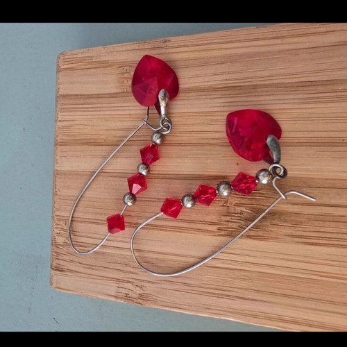 Red Romantic Lightweight Dangle Earrings new