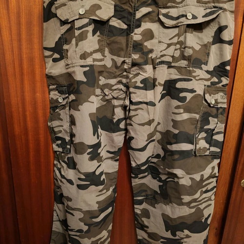 Men's military cargo pants camouflage Schott like new