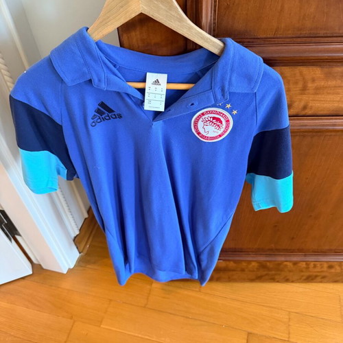 Olympiacos Polo Shirt M like new authentic collectible