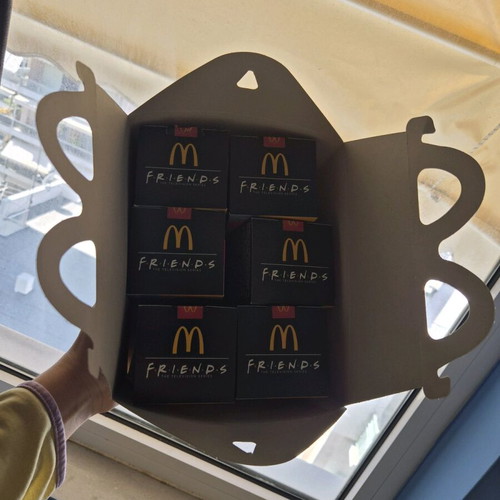 Friends x McDonald’s collectible figures new