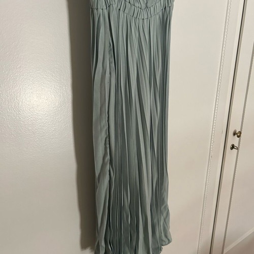 Pleated pistachio dress s-m like new