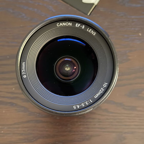 Canon EF-S 10-22mm f/3.5-4.5 USM lens like new