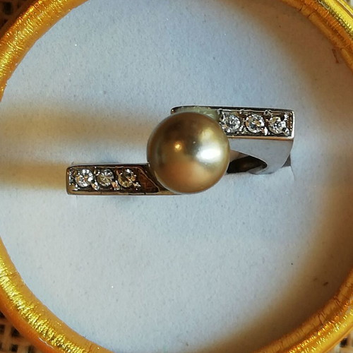 Steel solitaire ring silver with synthetic pearl and zircon new