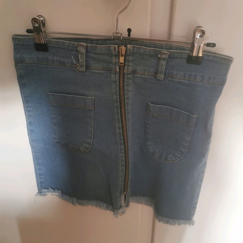 Denim skirt like new with zipper size M 38 10