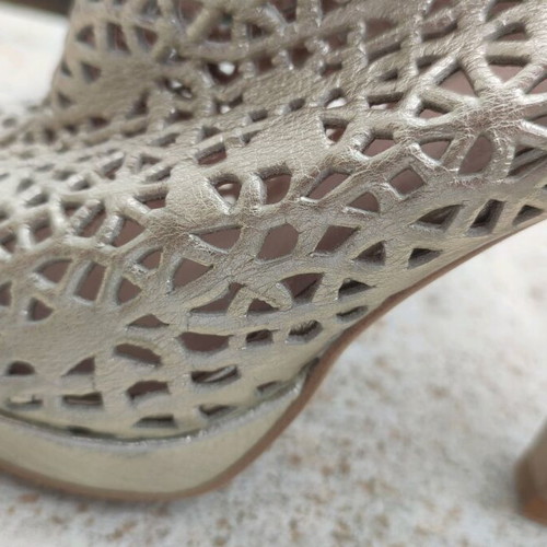 Hispanitas gold leather heels like new, size 37, elegant design