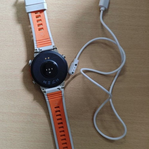 Smartwatch KC93 by Microwear with AMOLED 1.56" Touch Screen like new