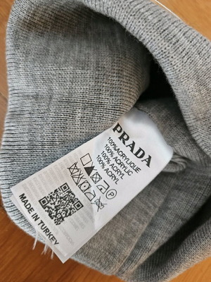 Prada hat like new, gray, one size