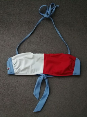 Tommy Hilfiger women's bandeau bikini top XS, white red light blue
