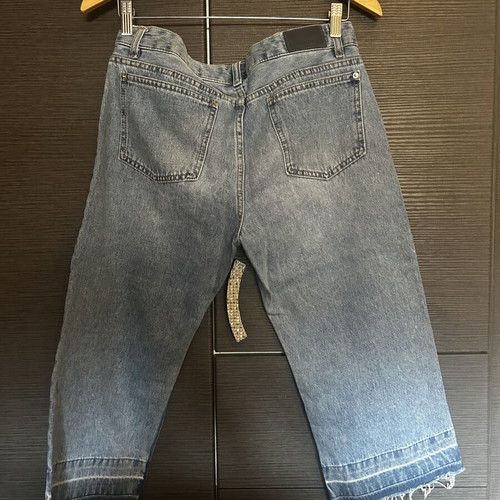 Pull & Bear Capri Pants size 36 like new, blue with frayed hems
