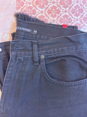 Saltandpepper jeans