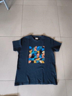 Side Effect men's short-sleeve t-shirt like new, blue multicolor, size L