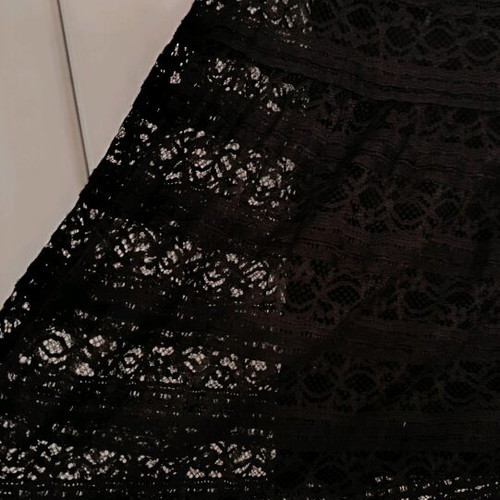 Black lace skirt like new, size XL
