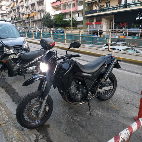 Yamaha XT 660X motorcycle 2004, 660cc