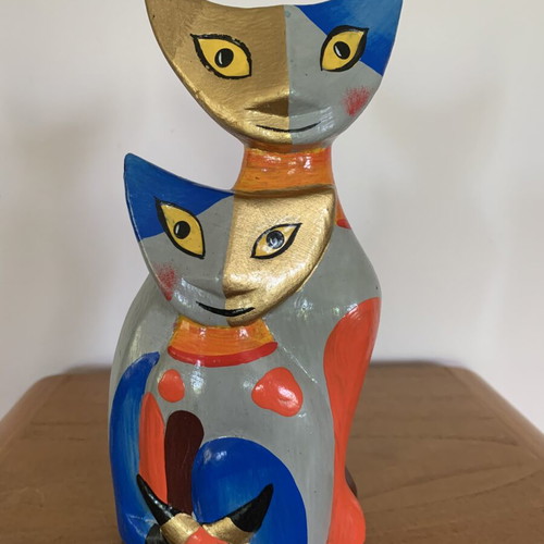Two Cats Decorative Figurine with Gold Leaf like new