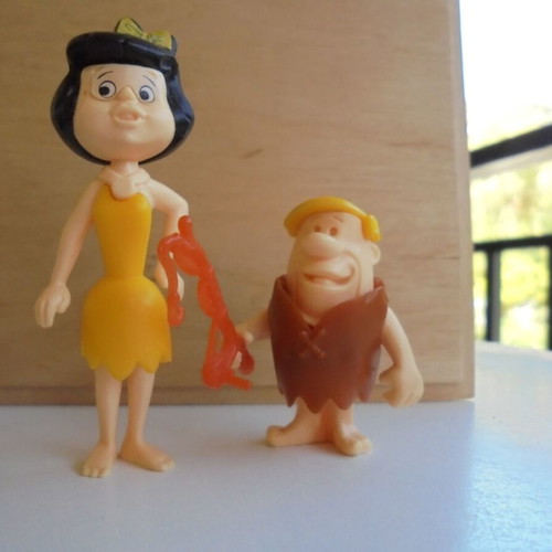 Flintstones Kinder collectible figures 6 pcs like new with extra items