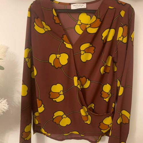 BSB blouse like new, size small