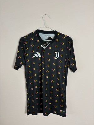 Juventus jersey new, size S, training kit