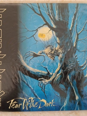 Iron Maiden Fear Of The Dark 2xLP gatefold, near mint, metal