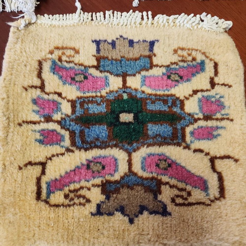 Handmade chair seat rugs set of 4 like new 35x43 cm