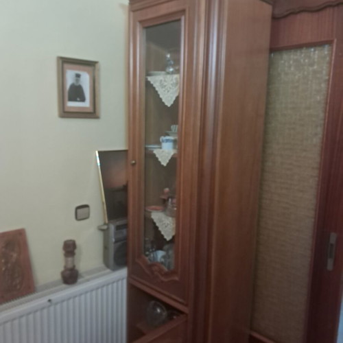 Kitchen furniture and appliances like new, fridge and washing machine