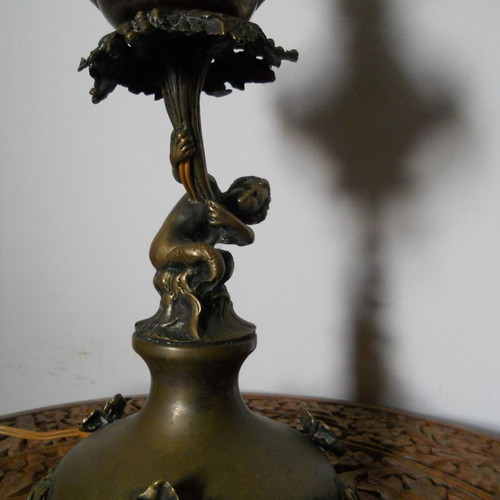 Bronze table lamp with putto used, authentic antique