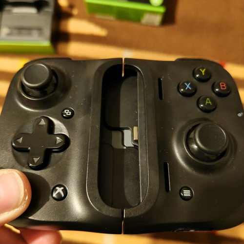Razer Kishi Xbox Edition like new, Android mobile controller