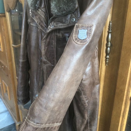 Italian leather jacket used, almost new, brown size XL