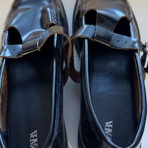 Zara shoes size 39 like new, black