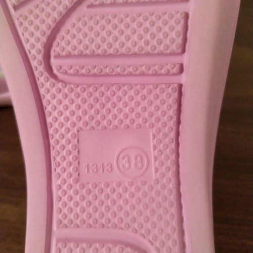 Women's flip-flops size 38 new, pink and comfortable