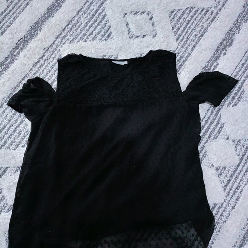 Black lace blouse XL like new with uncovered shoulders