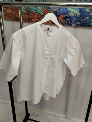Tommy Hilfiger women's white shirt oversize size EUR 34 like new