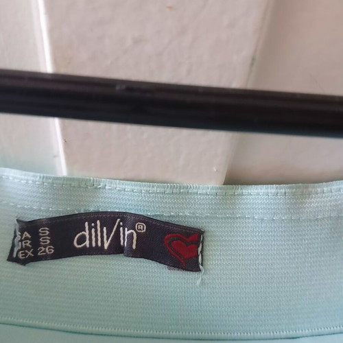 Dilv women's skirt Small like new, turquoise