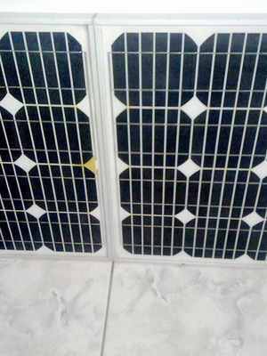60 W Charging System with Solar Panels and Controller like new