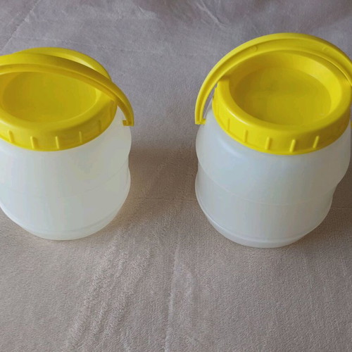 Set of 2 plastic jars with lid 3000ml, new