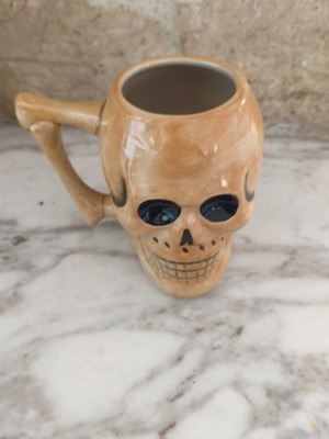 Skull coffee mug like new for coffee, tea or decoration