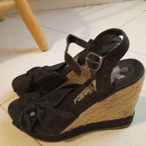 A To Z Greek sandals used, black, size 37