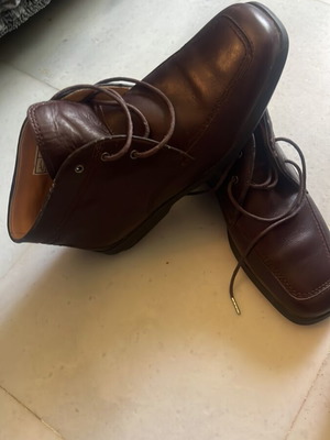 Μποτάκια Timberland δερμάτινα σαν καινούργια, καφέ, νούμερο 38