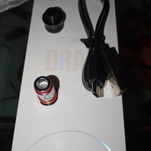 Voopoo Drag S2 electronic cigarette like new with Blueberry Donut liquid gift