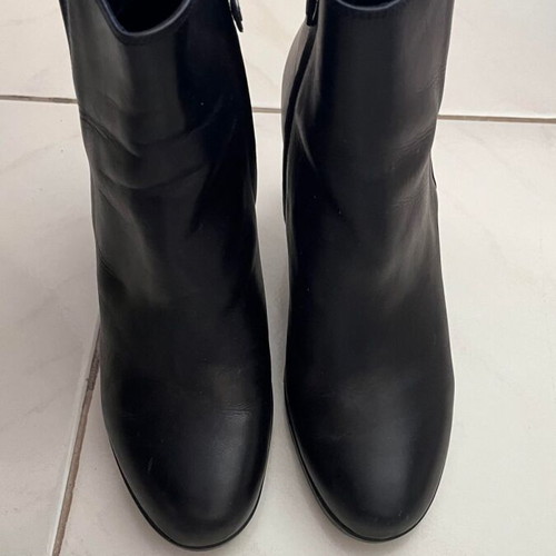 Geox Anatomic Black Leather Ankle Boots Like New Size 39