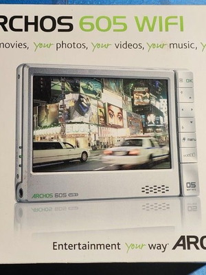 Archos 605 WIFI 4GB Portable Media Player like new